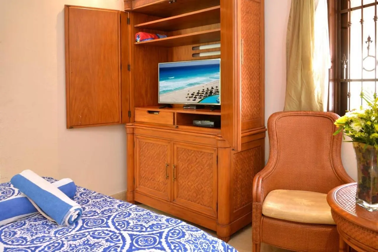 Apartament Blue Palms Suites, Pool Onsite, Steps To The Beach & 5Th Ave Playa del Carmen Meksyk