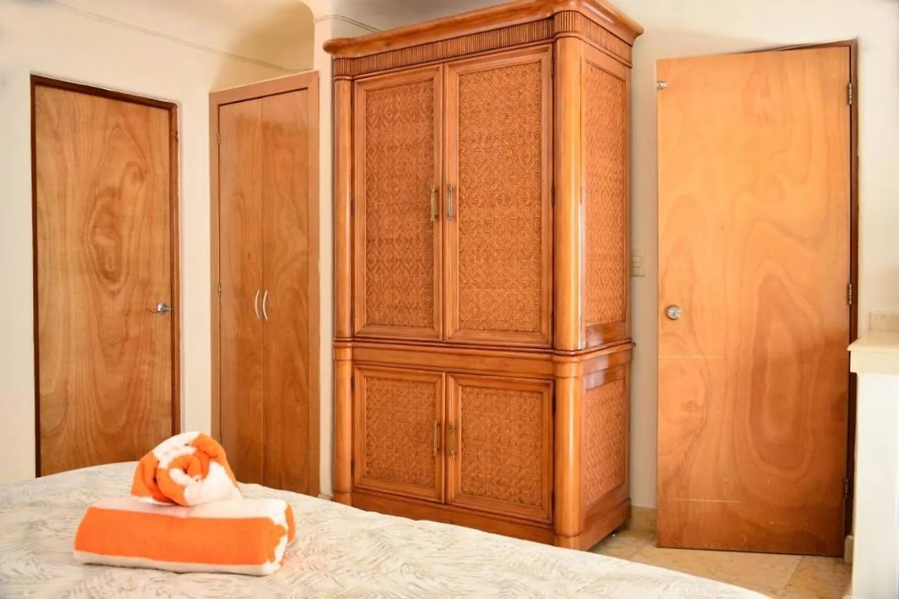 Blue Palms Suites, Pool Onsite, Steps To The Beach & 5Th Ave Playa del Carmen Apartament