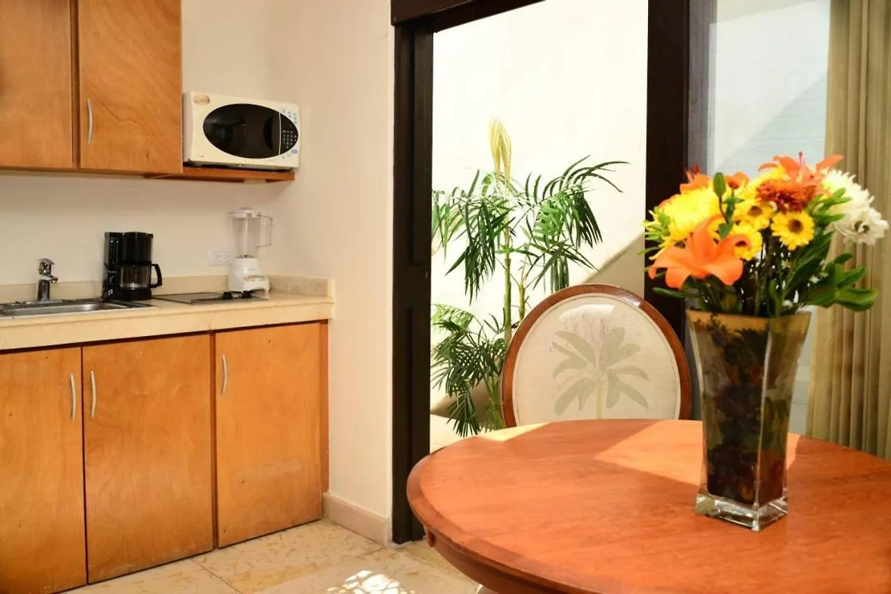 Blue Palms Suites, Pool Onsite, Steps To The Beach & 5Th Ave Playa del Carmen Apartament