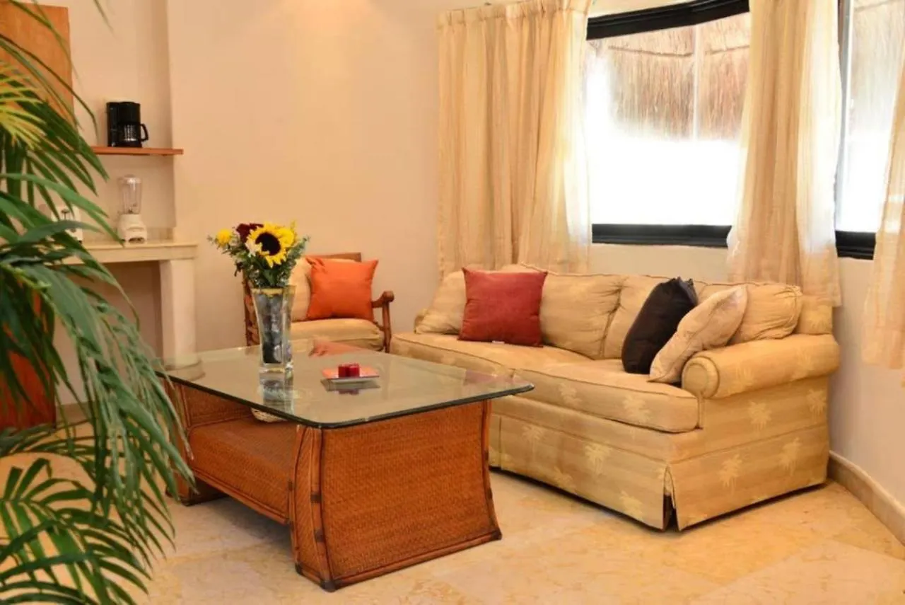 Blue Palms Suites, Pool Onsite, Steps To The Beach & 5Th Ave Playa del Carmen 0*,  Meksyk